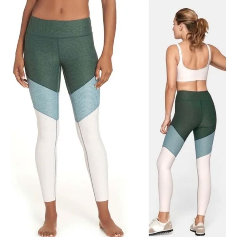 Outdoor voices colorblock green and white leggings. Medium